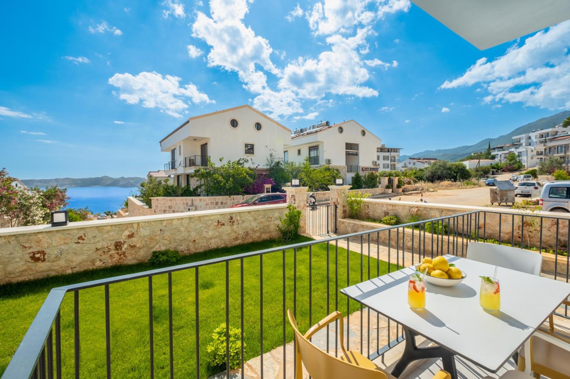 Meri Suite Apart Kaş Exterior photo